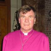 Le pseudo-évêque ‘Mgr’ Hepworth, le chef du clan Anglican de la TAC